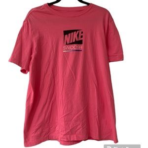 Nike tee sz L